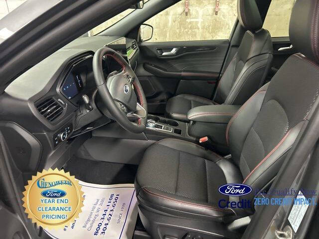 2026 Ford Escape Hybrid ST-Line Select