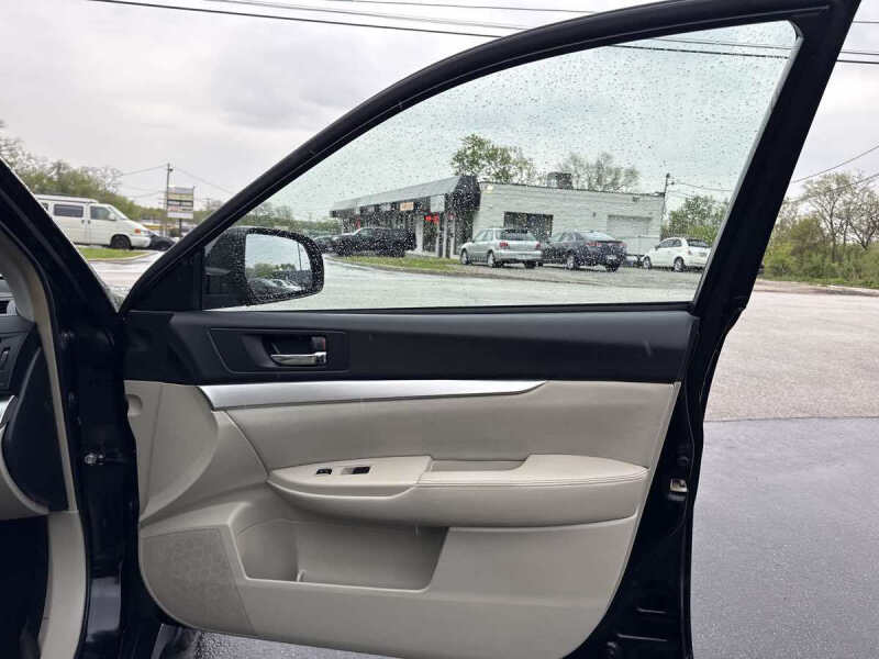 2012 Subaru Outback 2.5i