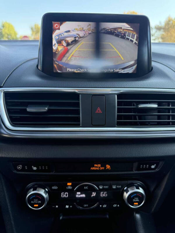 2017 Mazda MAZDA3 Grand Touring