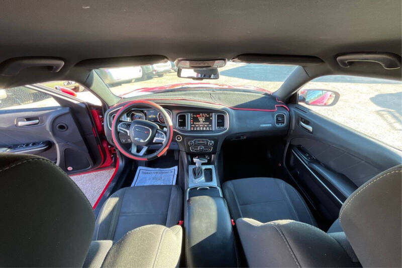 2016 Dodge Charger SXT