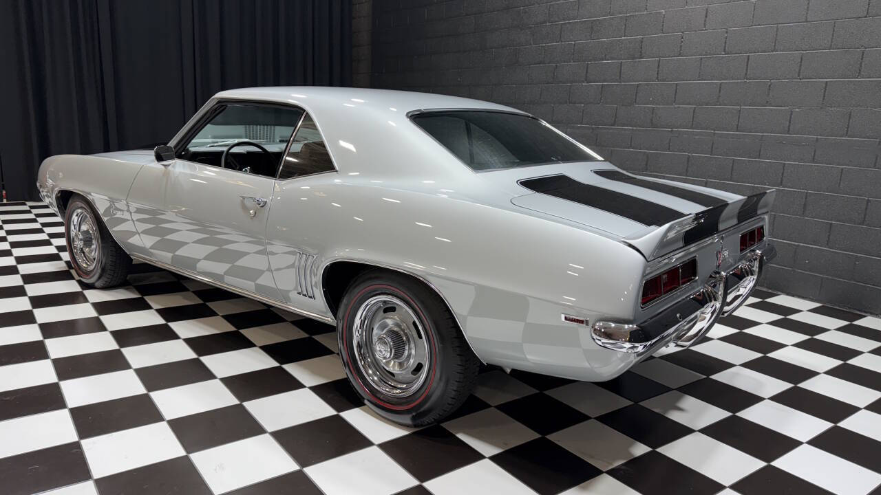 1969 Chevrolet Camaro 9