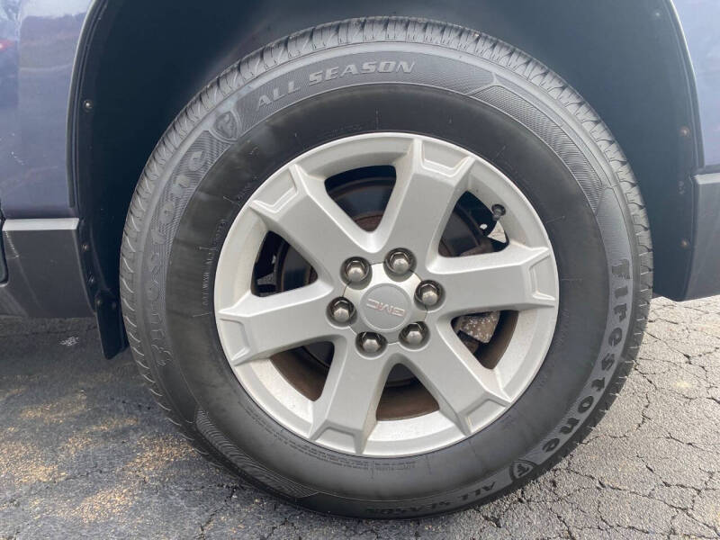 2013 GMC Acadia SLE-2