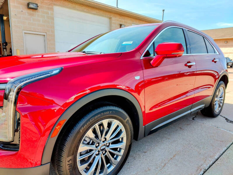 2024 Cadillac XT4 Premium Luxury