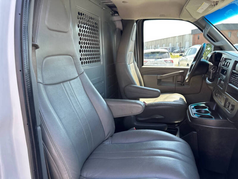 2019 Chevrolet Express 2500