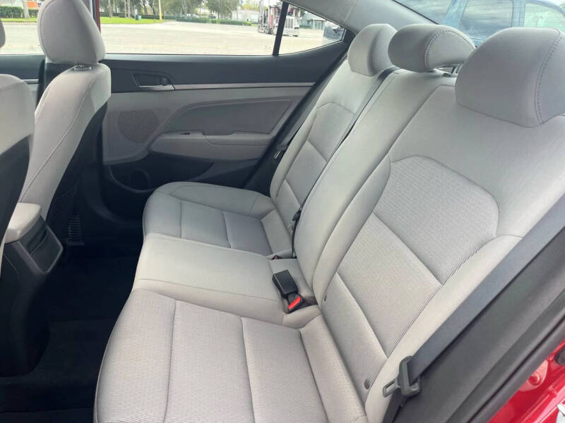 2018 Hyundai Elantra