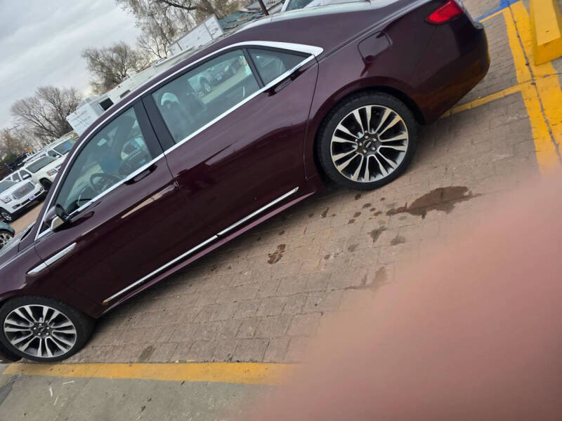 2017 Lincoln Continental Reserve