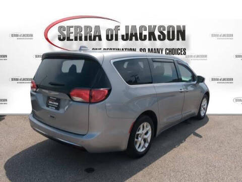 2020 Chrysler Pacifica Touring