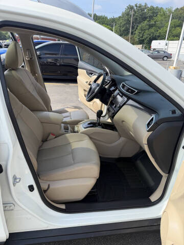 2016 Nissan Rogue SL