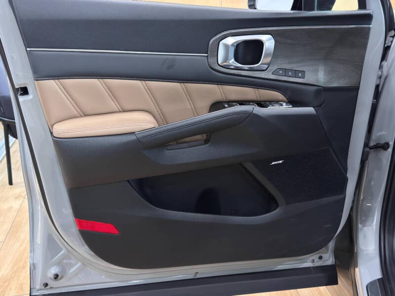 2024 Kia Sorento X-Pro SX-Prestige