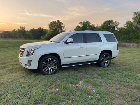 2016 Cadillac Escalade Luxury Collection