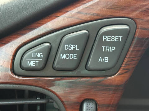 2004 Cadillac DeVille