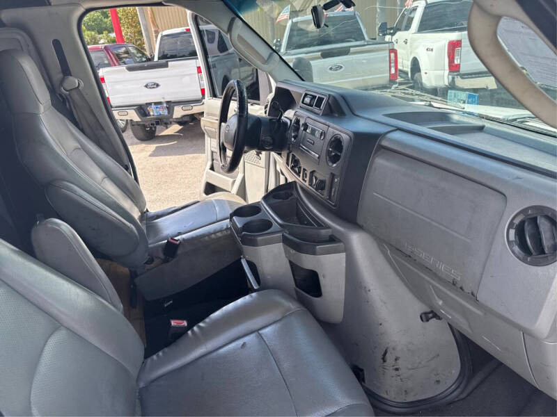 2012 Ford E-Series E-250