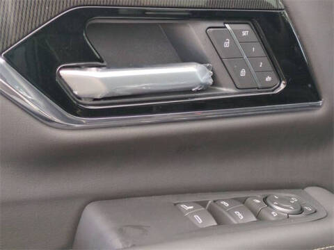 2025 GMC Yukon Elevation