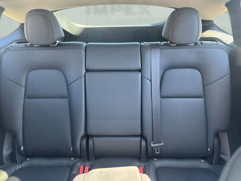 2025 Tesla Model Y Long Range