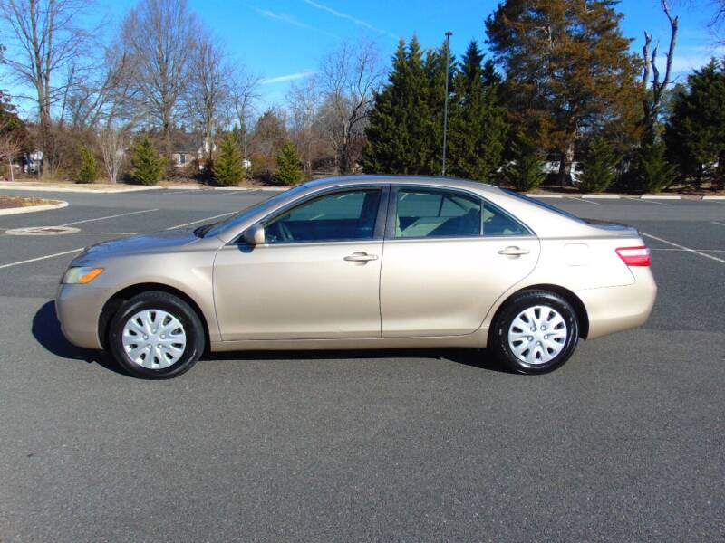 2008 Toyota Camry for sale at CR Garland Auto Sales in Fredericksburg VA