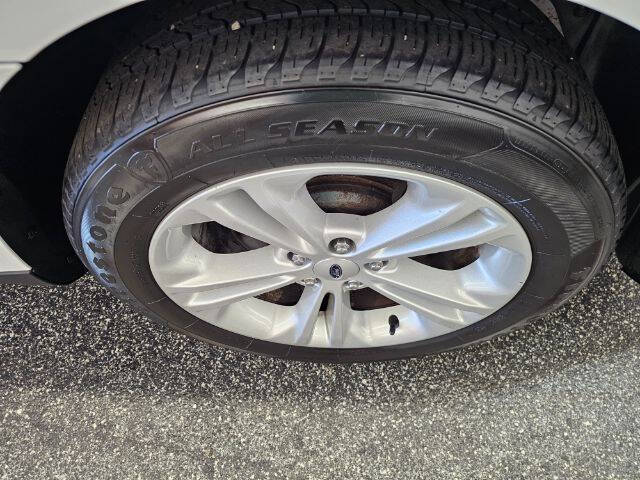 2017 Ford Taurus SEL