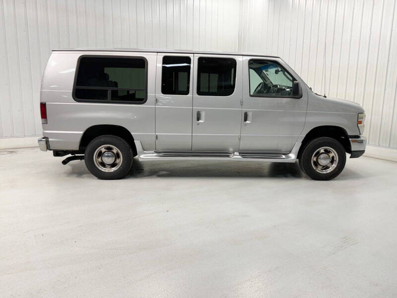 2011 Ford E-Series E-150
