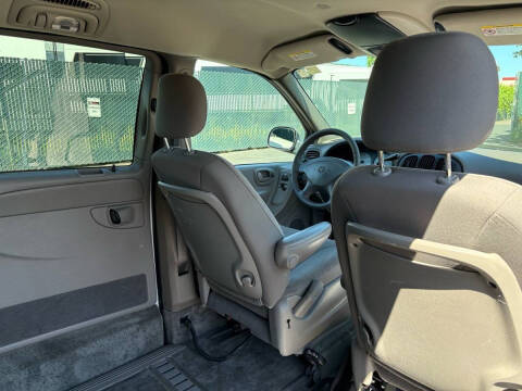 2003 Dodge Grand Caravan ES