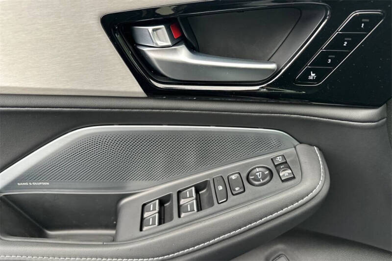 2026 Acura MDX SH-AWD w/Tech