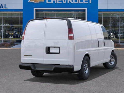 2025 Chevrolet Express 2500