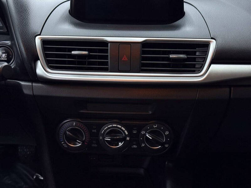 2017 Mazda MAZDA3 Sport