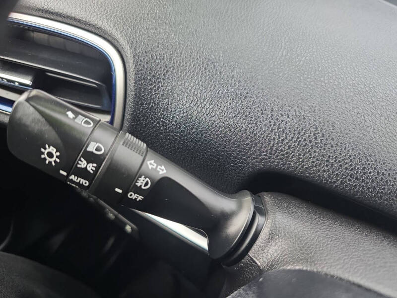 2018 Toyota Prius Four Touring