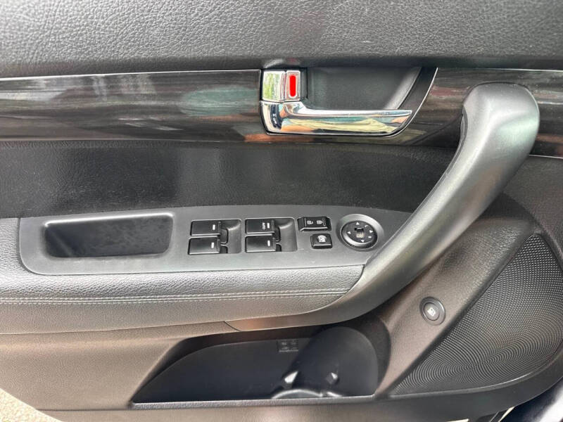 2013 Kia Sorento LX