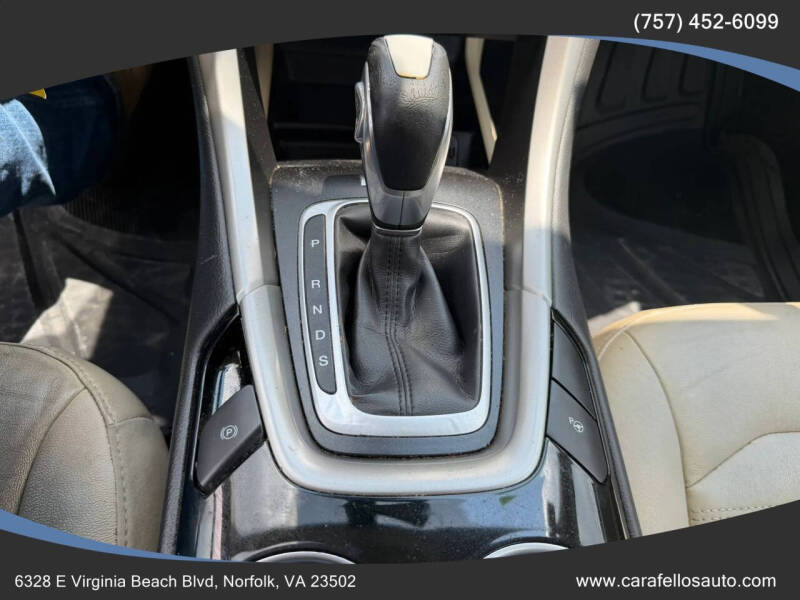 2013 Ford Fusion SE