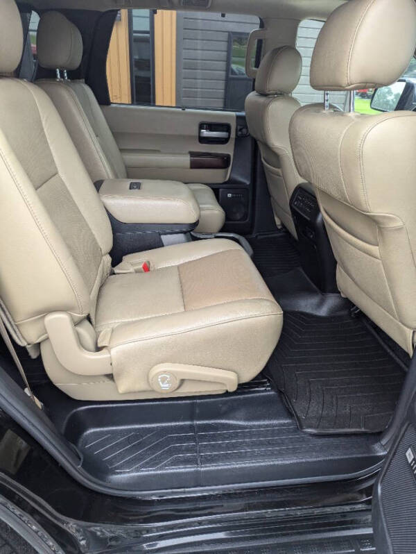 2014 Toyota Sequoia Platinum