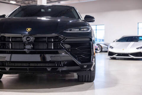 2025 Lamborghini Urus SE