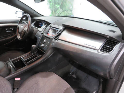 2015 Ford Taurus SEL