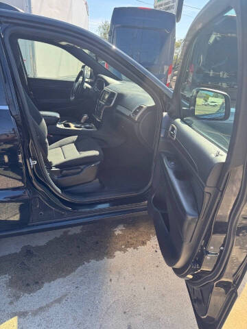 2017 Jeep Grand Cherokee Laredo E