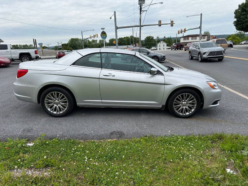 2011 Chrysler 200 Limited