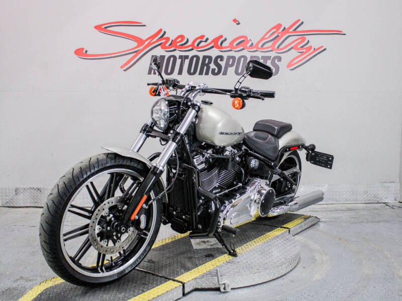 2018 Harley-Davidson Breakout