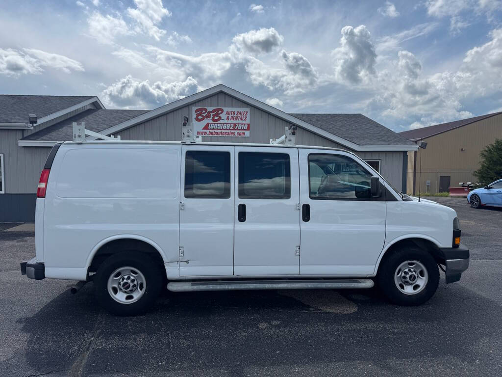 2018 GMC Savana 12