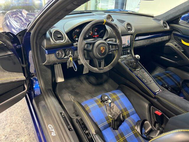 2020 Porsche 718 Cayman GT4