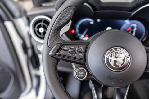 2025 Alfa Romeo Stelvio