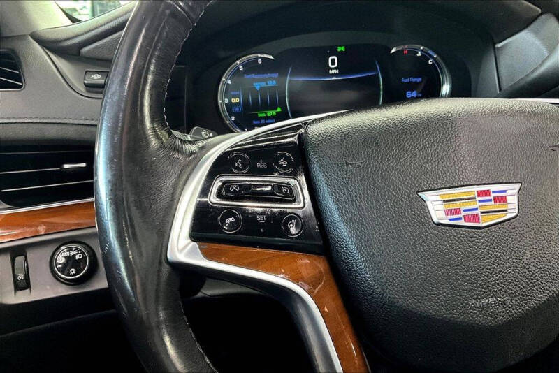 2017 Cadillac Escalade Luxury