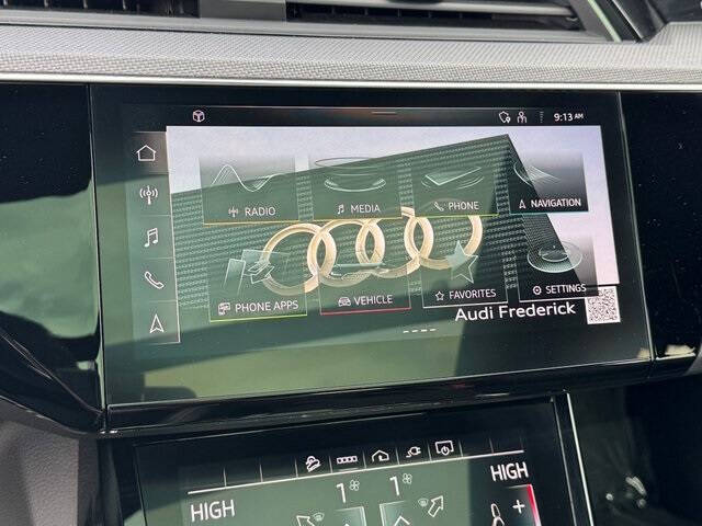 2023 Audi e-tron S quattro Premium Plus