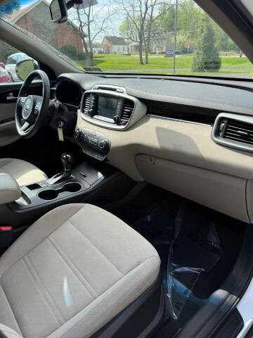 2017 Kia Sorento LX