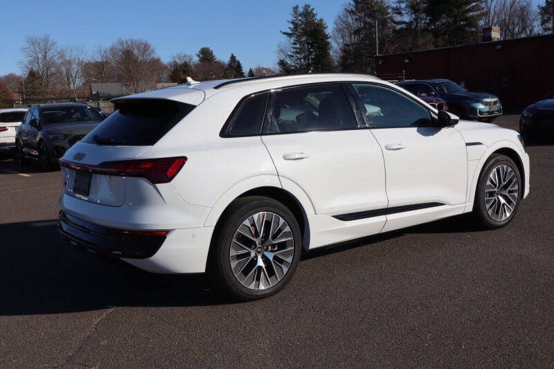 2024 Audi Q8 e-tron quattro Premium Plus