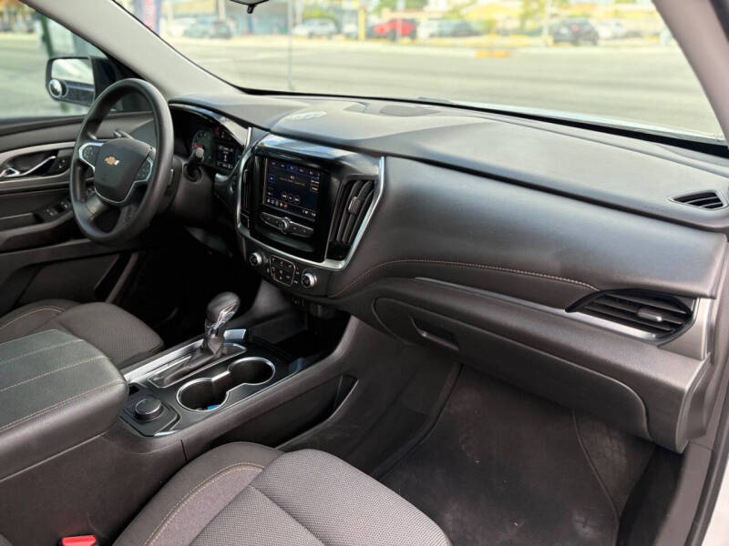 2021 Chevrolet Traverse LS