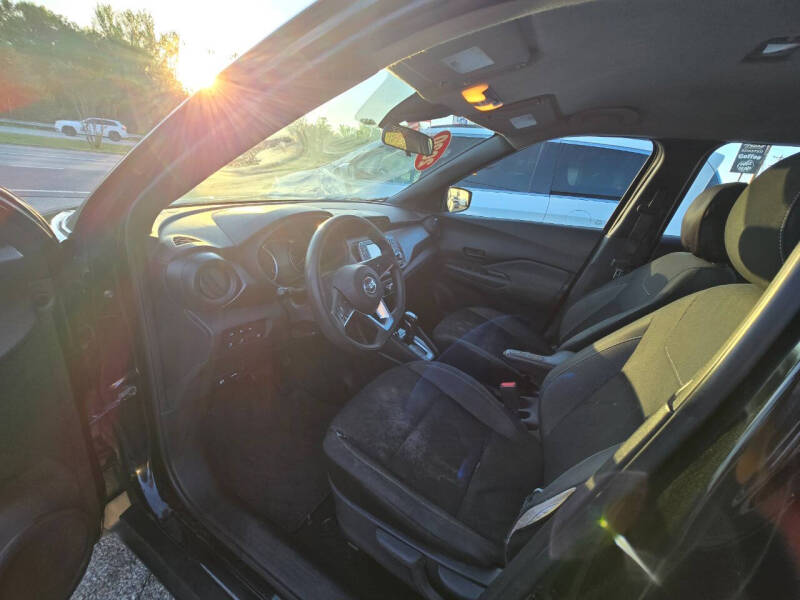 2020 Nissan Kicks S