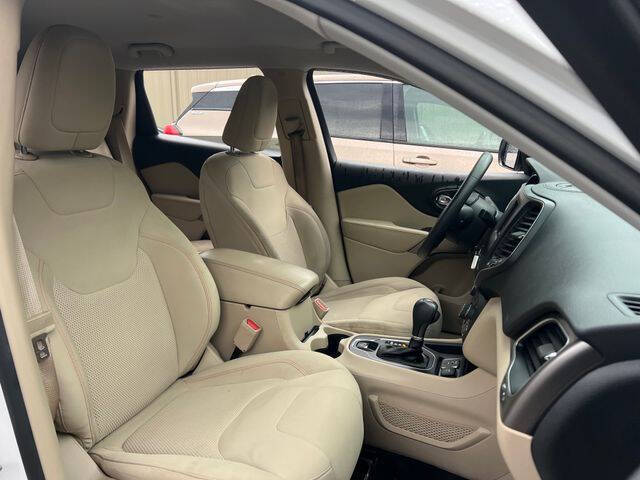 2019 Jeep Cherokee Latitude