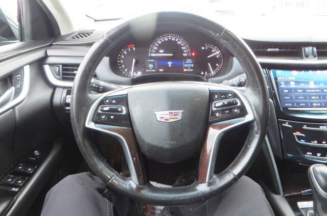 2017 Cadillac XTS Pro Livery