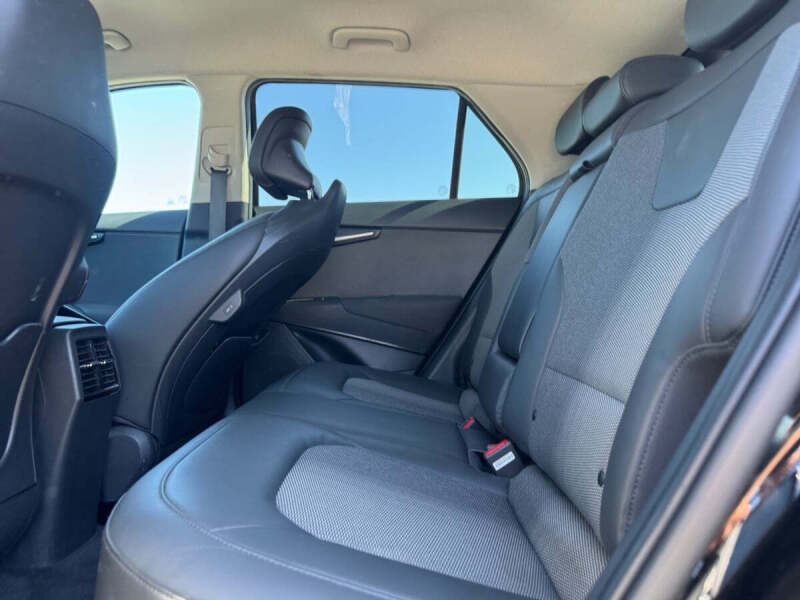 2023 Kia Niro EX
