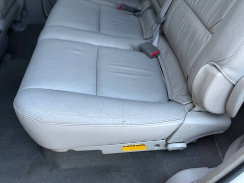 2004 Toyota Sequoia Limited