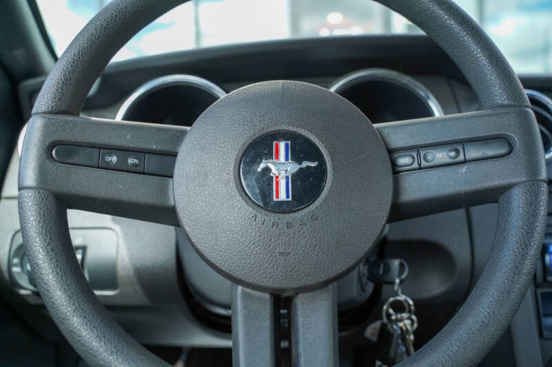 2007 Ford Mustang GT Deluxe