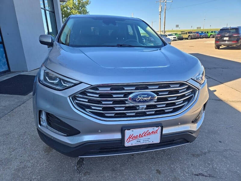 2022 Ford Edge Titanium