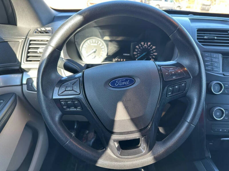 2018 Ford Explorer